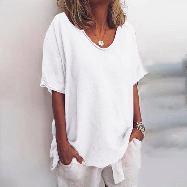 ANNA: BLUSA COMODA E AMPIA SULLE ROTONDITA’